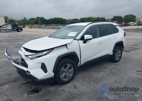 2023 Toyota Rav4 Xle z USA, uszkodzony, nr VIN 2T3W1RFV4PC230386
